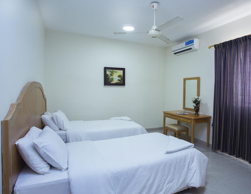 Nuzha Hotel Apartments Mascate Extérieur photo